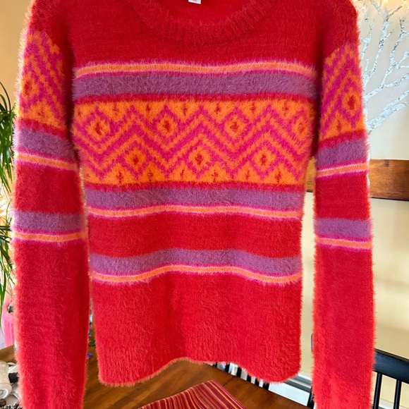 Fall or Christmas Sweater - Picture 1 of 4